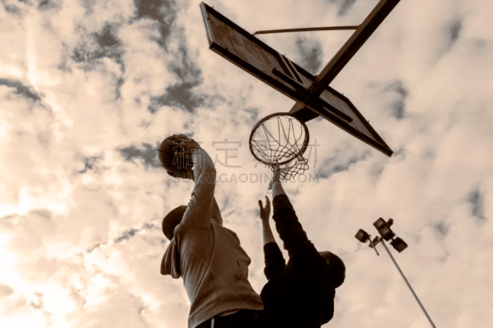 拿了贴纸就跑？RA官方：Marek即日起正式离队