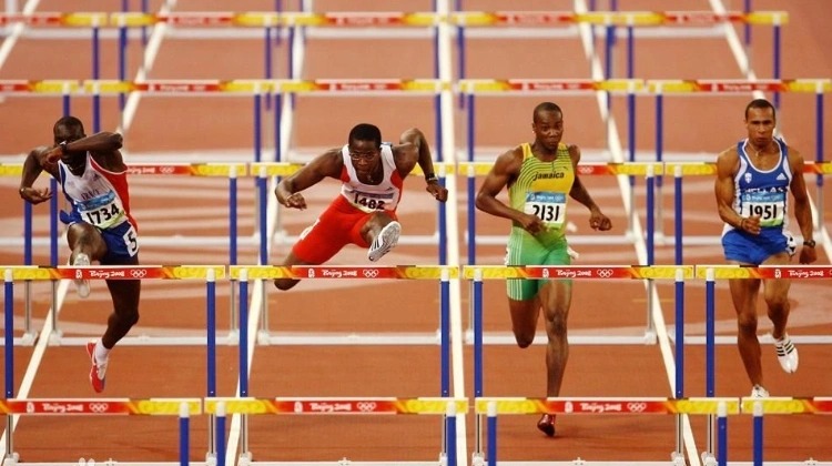 德州游骑兵游击手席格（Corey Seager）凭借季后赛 6 轰再次捧起冠军戒指