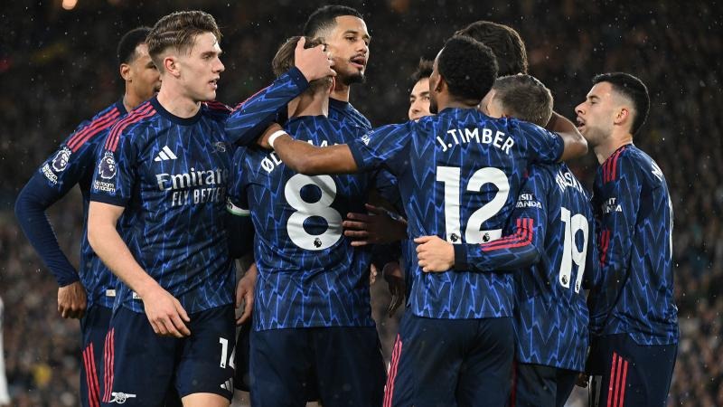 《守望先锋：归来》展示了全新英雄“渣客镇女王”在游戏中的实际